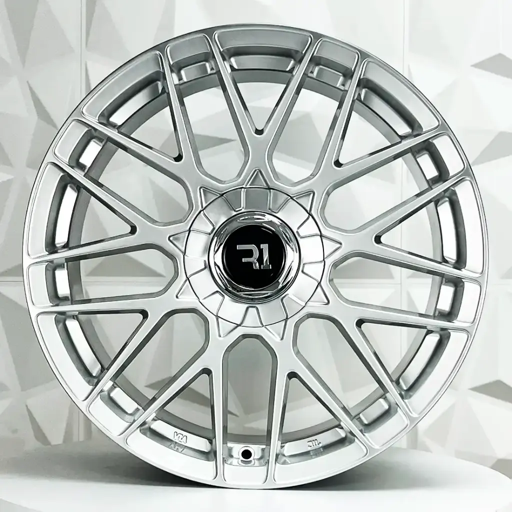 RIN 18X8.5 5-100/113 R1 SPORT QC1211 HYPER SILVER    ET30 CB73.1
